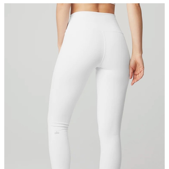 ALO Yoga Pants - Alo nwot white leggings size small athlesiure